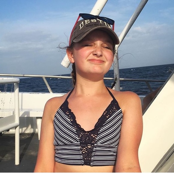 Meet your Posher, Claire - Picture 1 of 1